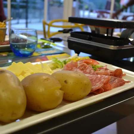 Vvf Super-besse Auvergne Sancy פארק נופש 3*