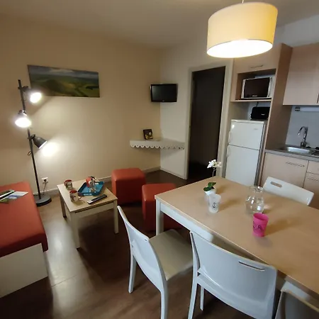 Vvf Super-besse Auvergne Sancy פארק נופש